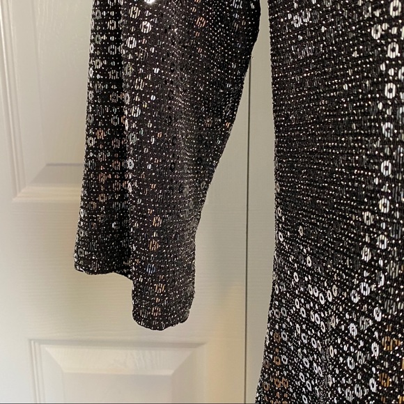 Mandee Metallic Blouse Women’s Size Large - Picture 4 of 7